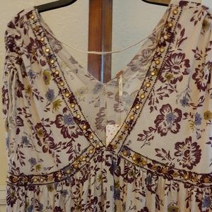 Frilly Sleeveless Blouse